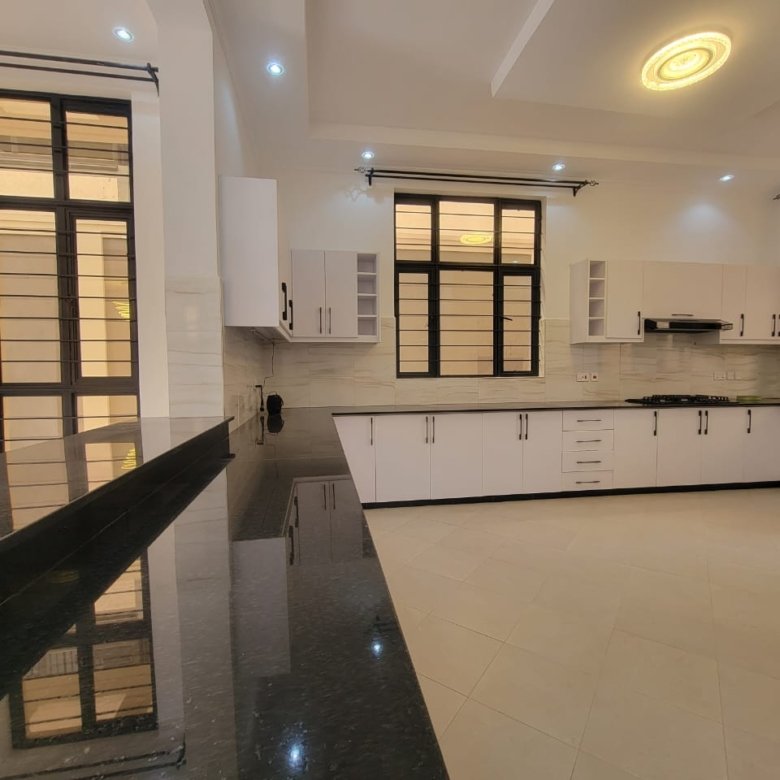 4 Bedroom Family Home for Sale in Ruiru Mugutha