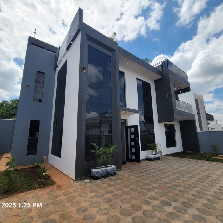 5 Bedroom Family Home for Sale in Ruiru Mugutha