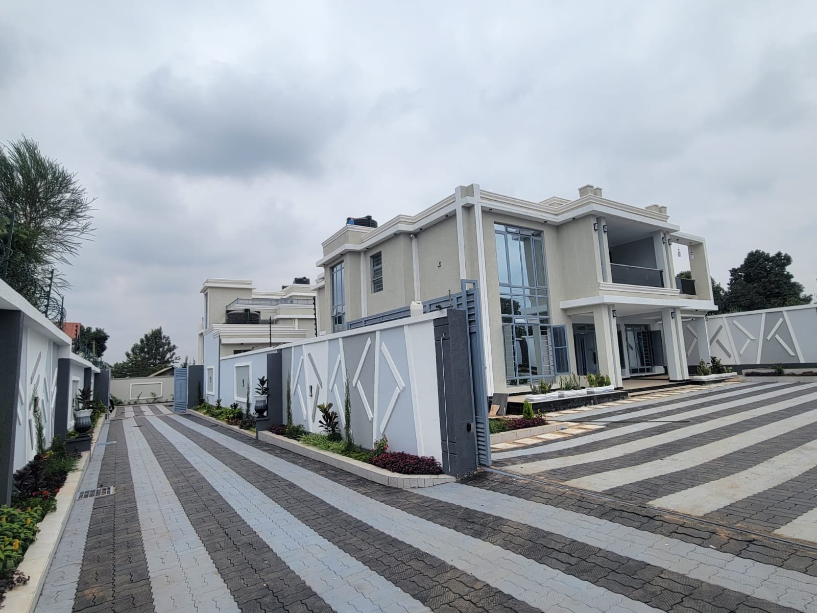 5 Bedroom All Ensuite Maisonette for Sale in Ruiru Mugutha