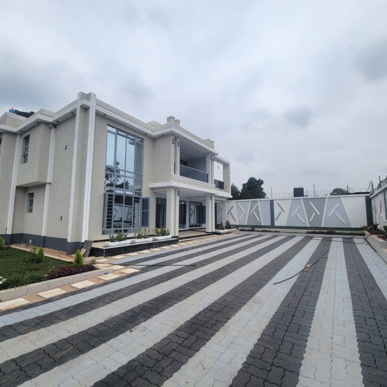 5 Bedroom All Ensuite Maisonette for Sale in Ruiru Mugutha